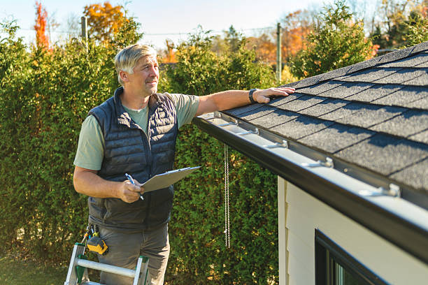 Professional Roofing technician working in Ohio, OH